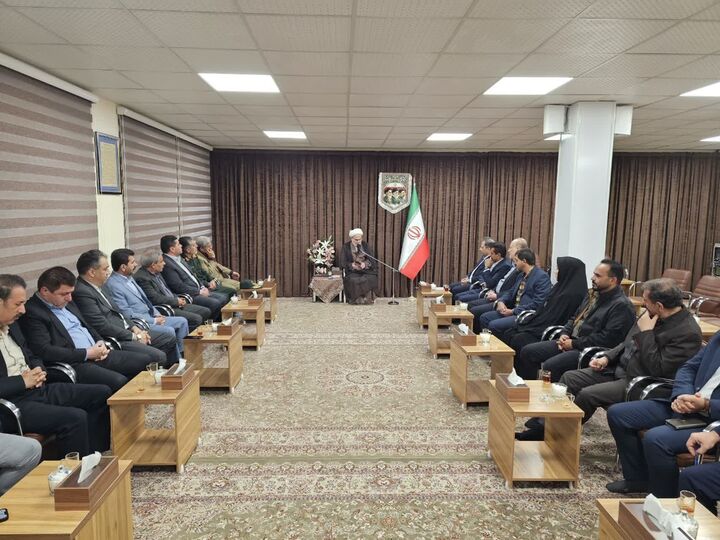 معیشت کارگران تا احیای صنایع؛ مطالبات جامعه کار و تولید کردستان روی میز مسئولان