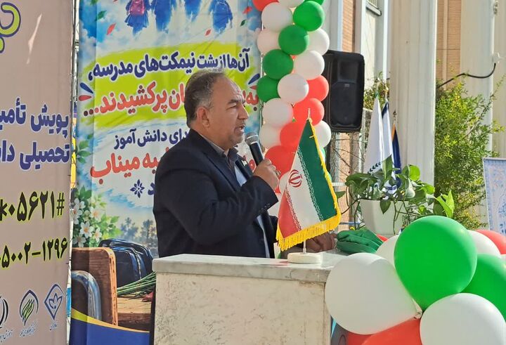 جشن عاطفه‌ها نماد همدلی و مشارکت اجتماعی دانش‌آموزان است