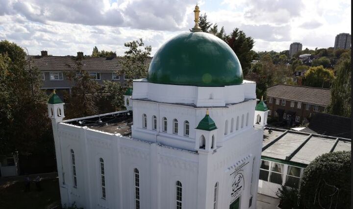 چراغی برای صلح؛  قدیمی‌ترین مسجد لندن ۱۰۰ ساله می‌شود