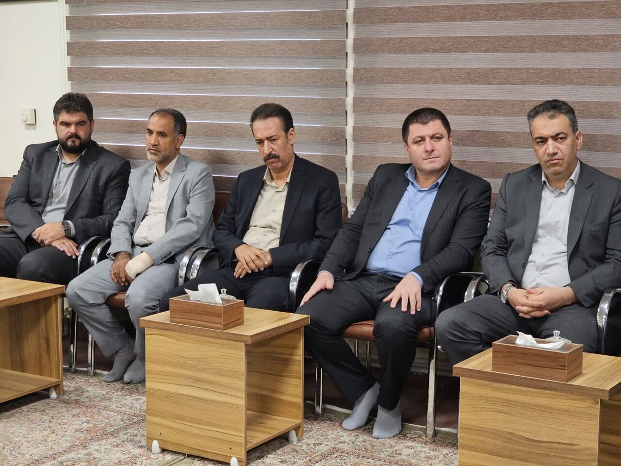 معیشت کارگران تا احیای صنایع؛ مطالبات جامعه کار و تولید کردستان روی میز مسئولان
