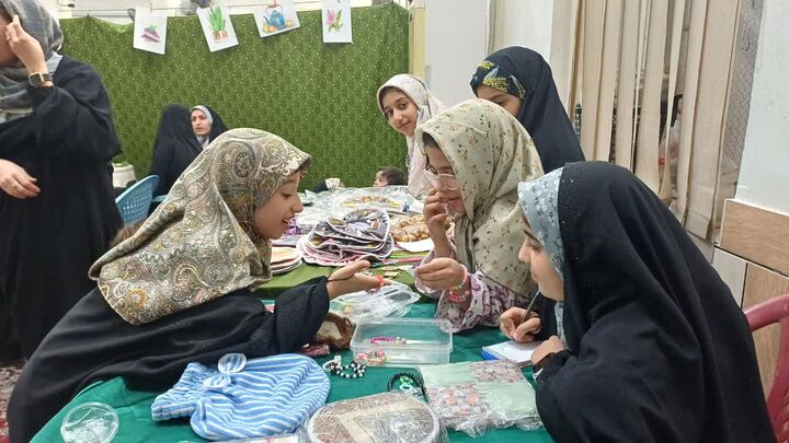 روایت کانون «ثامن‌الائمه(ع)» شیراز از برپایی میز خدمت مسجد امام رضا(ع)