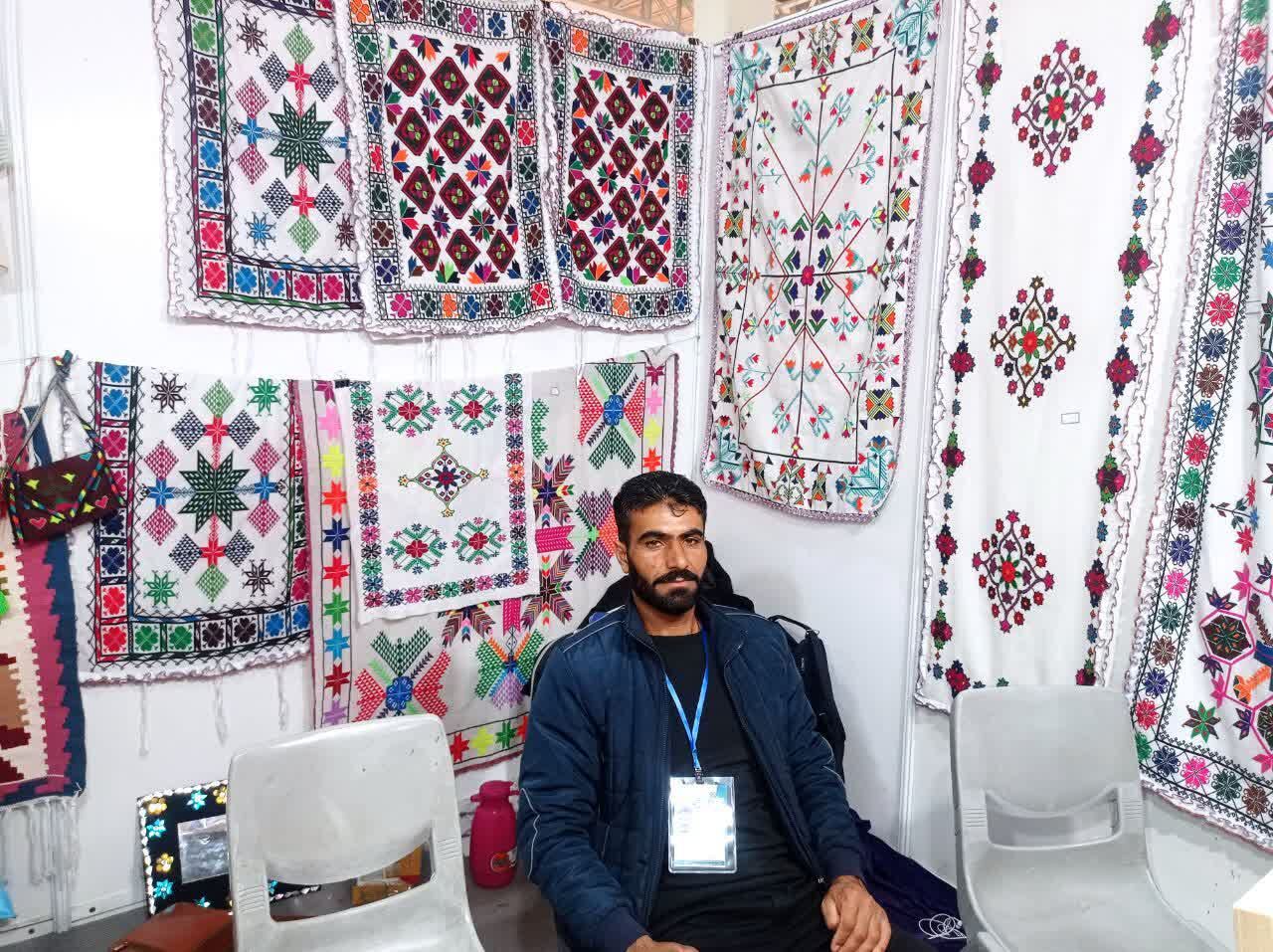 از سوزن‌دوزی زنان روستایی تا رویای بوم‌گردی/ «ماه‌بانو» چشم‌انتظار حمایت