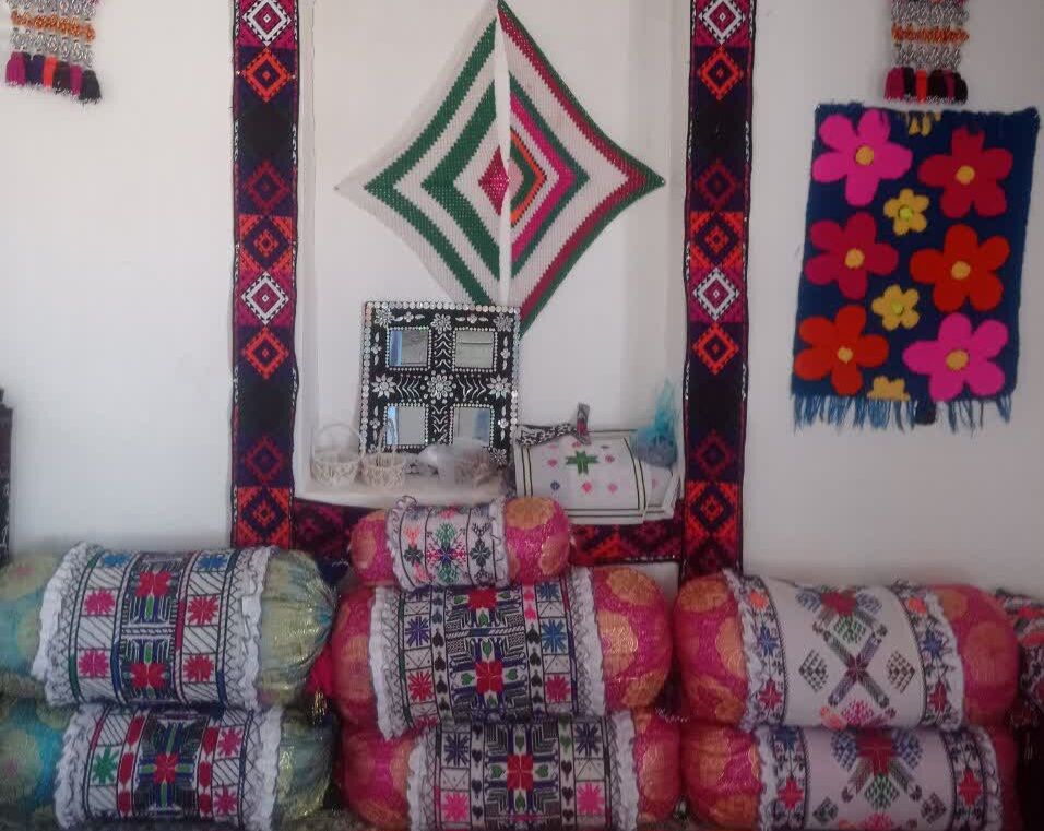 از سوزن‌دوزی زنان روستایی تا رویای بوم‌گردی/ «ماه‌بانو» چشم‌انتظار حمایت