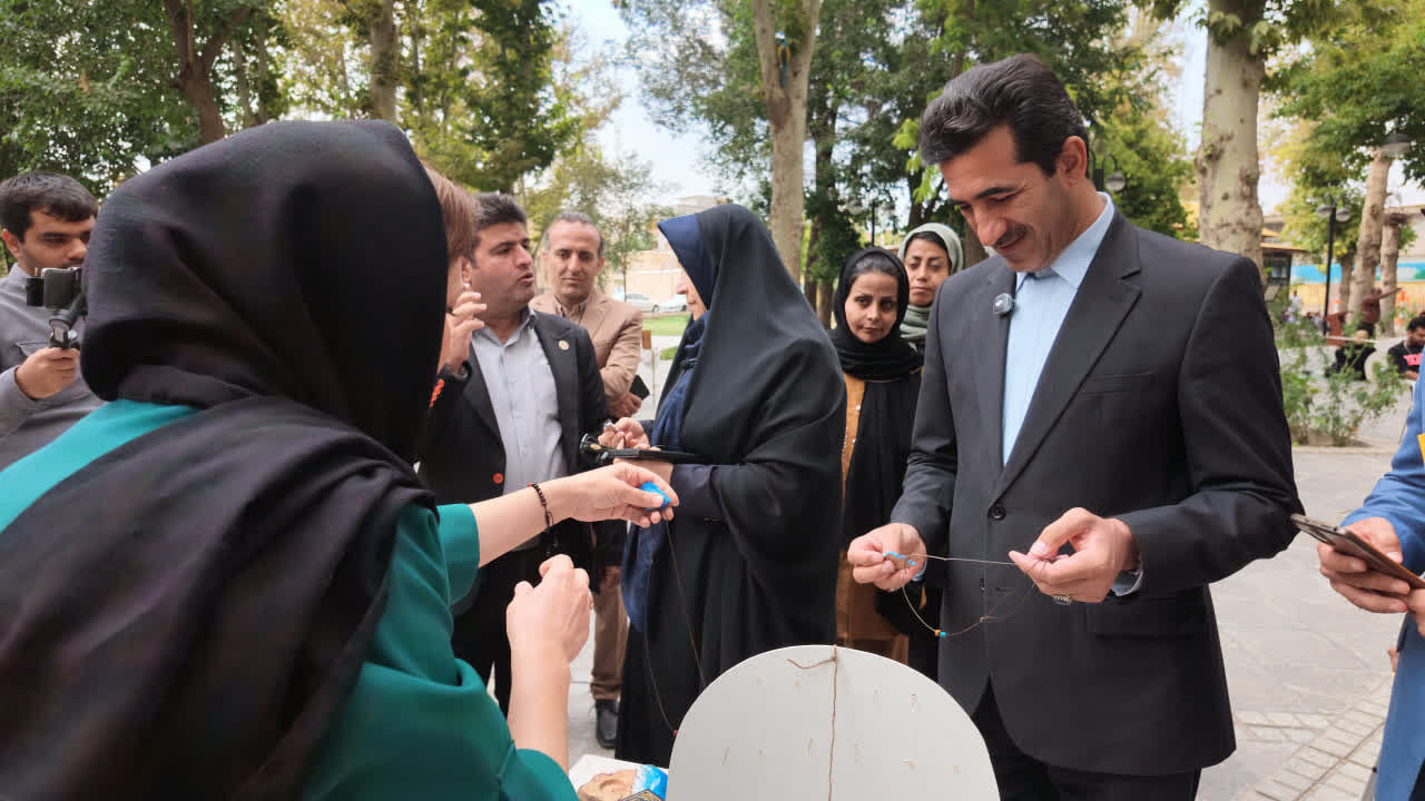 راه‌اندازی روزبازار صنایع‌دستی در بروجرد؛ گامی برای حمایت از هنرمندان ورشوکار