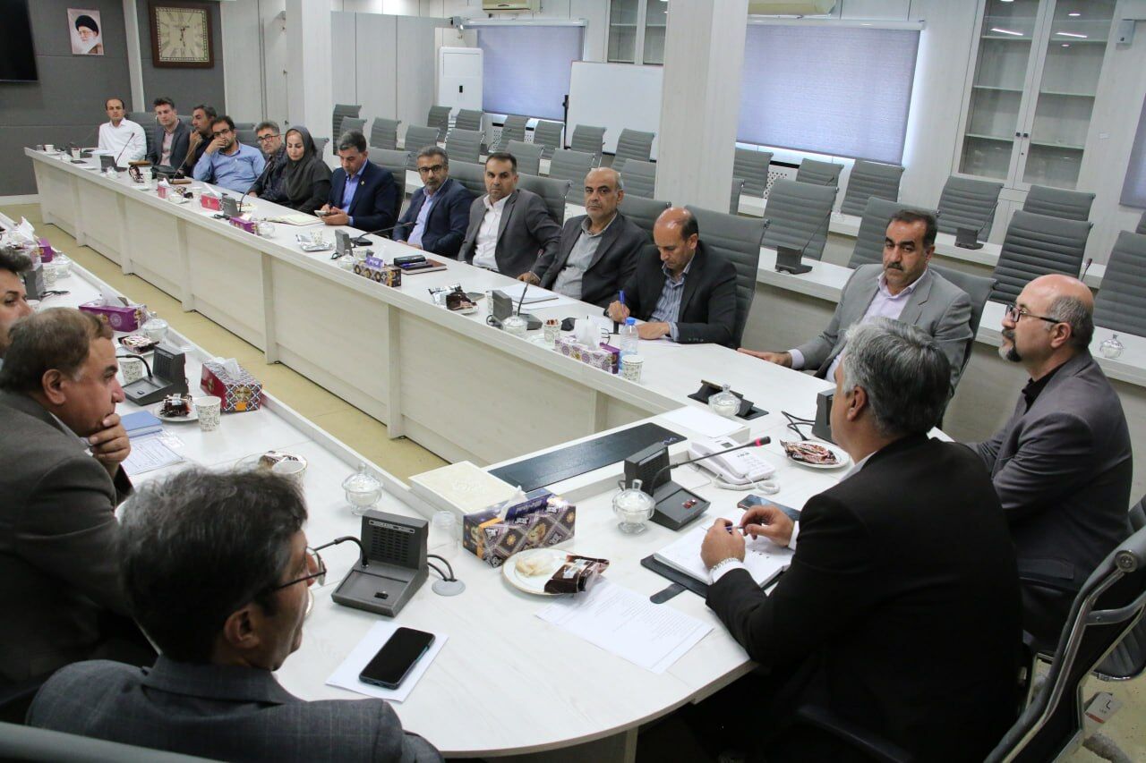 ۱۱ هزار بی‌سواد در سنندج؛ زنگ خطر برای برنامه‌ریزی جدی‌تر در حوزه سوادآموزی