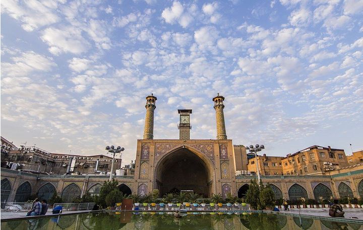 تهران؛ شهرِ مسجدهایی که تاریخ را روایت میکنند