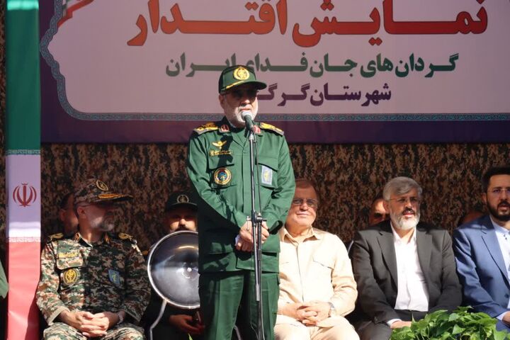 ایستادگی مردم رمز ماندگاری انقلاب اسلامی است