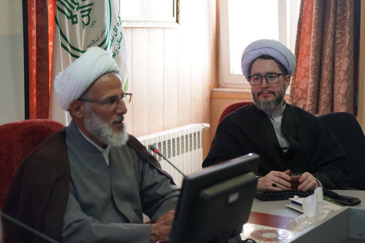 «عمل بدون علم» انسان را از هدف دور می‌کند؛ اخلاص و جهاد بدون آگاهی کافی نیست