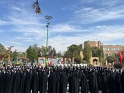 اجرای سرود ویژه به امام مجتبی خامنه‌ای توسط ۱۷گروه سرود استان مرکزی