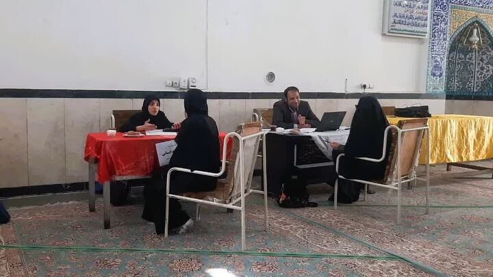 میزهای تخصصی مشاوره انتخاب رشته و مسیر شغلی در هفت مسجد منتخب مشهد