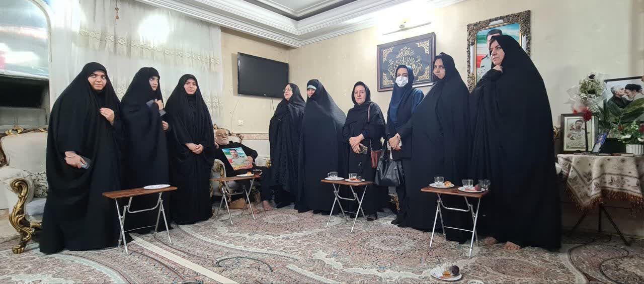 اعضای کانون نشر فرهنگ اسلامی کاشان با خانواده سردار شهید میثم گوهری‌آرانی دیدار کردند