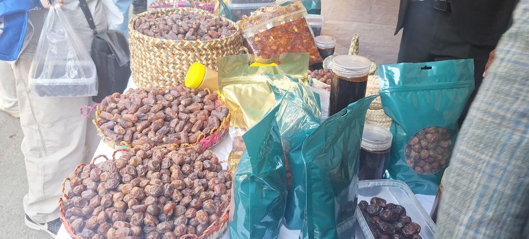 کانون مسجدی که ظرفیت‌های روستا را به نمایشگاه روستا و عشایر آورد/ از ترشی انبه تا صنایع‌دستی نخل