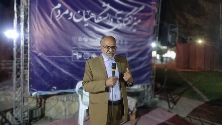 معلمان و والدین با قضاوت‌های شتاب‌زده، امید را از فرزندان نگیرند