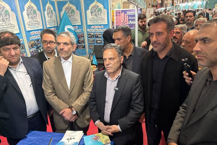 غرفه کانون‌های مساجد و خبرگزاری شبستان زنجان در یازدهمین نمایشگاه ملی کتاب دایر شد