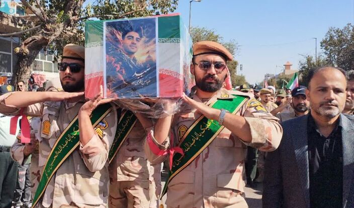 وداع باشکوه قمی‌ها با پیکر مطهر شهید امنیت عباس آقایی
