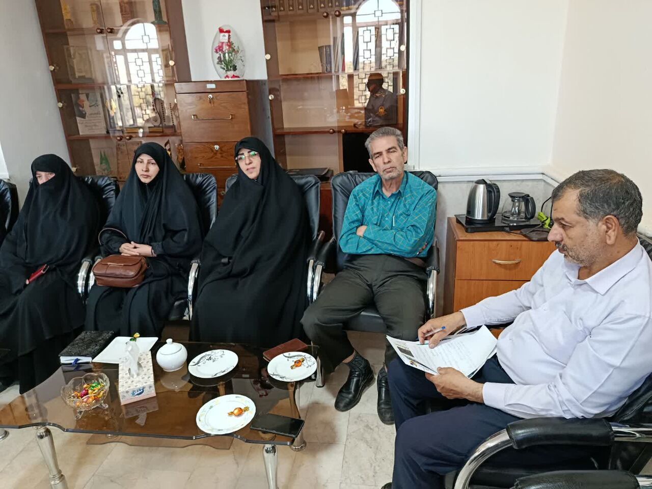 کاشمر تمام قد پای کار مدهامتان