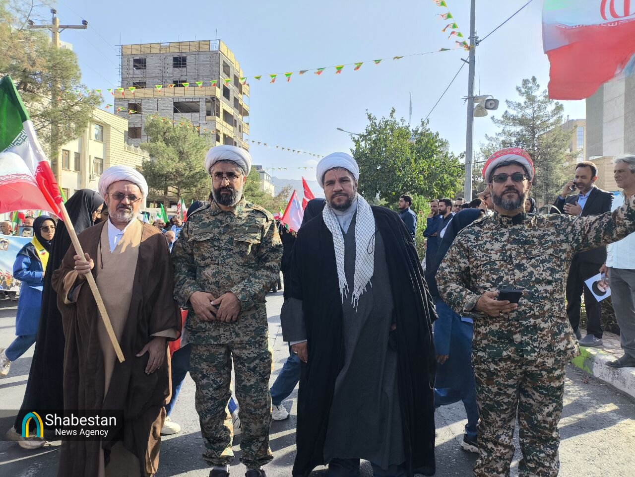 عمامه‌ها در صف حماسه/ روایت لبیک روحانیون بیرجند به رهبر انقلاب