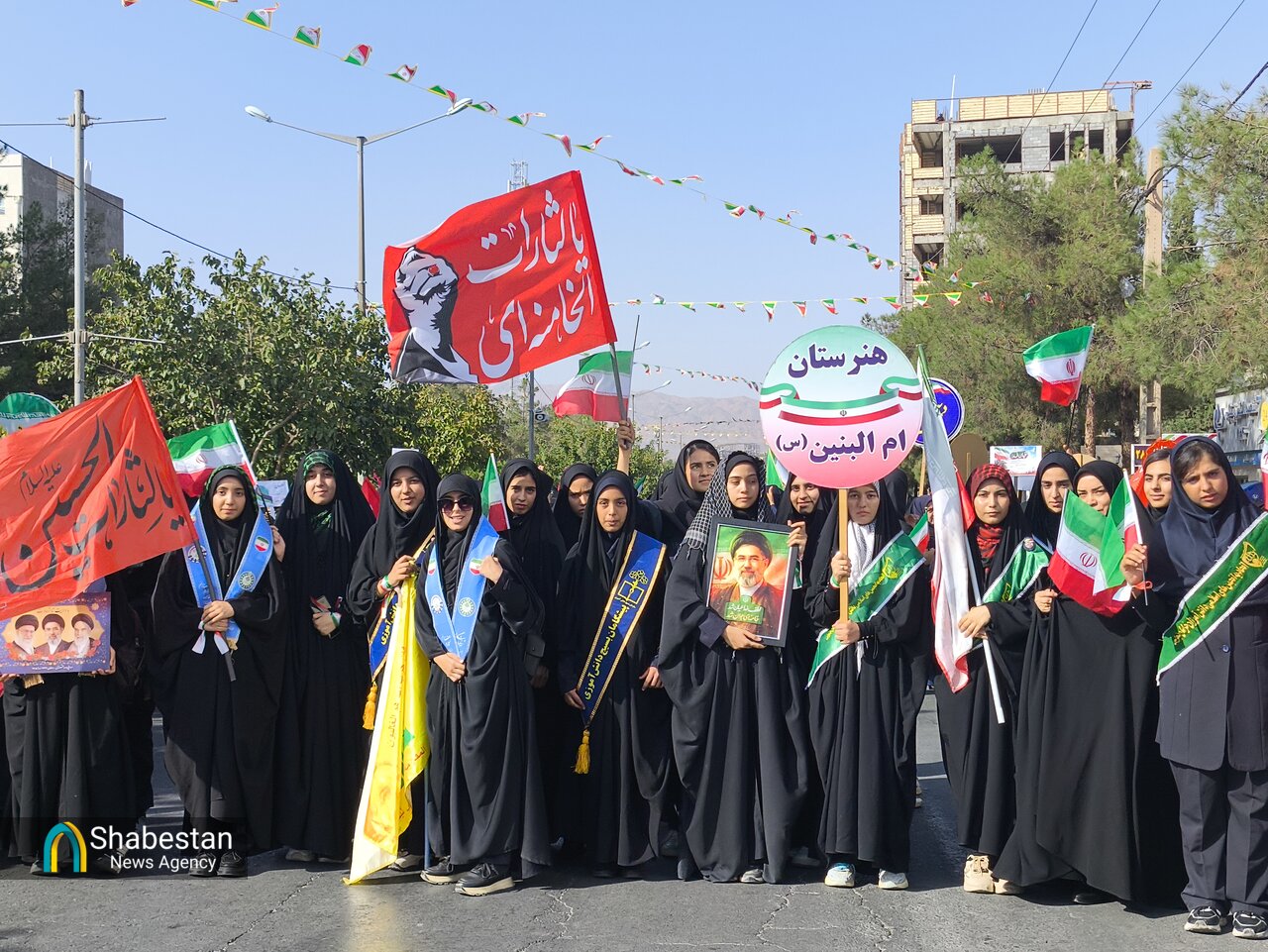 تپش ۳۰ هزار قلب بیرجندی برای ایران