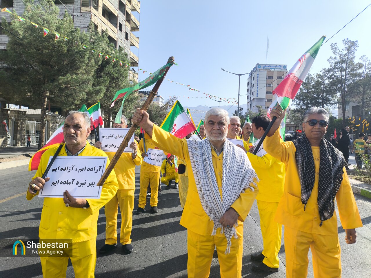 تپش ۳۰ هزار قلب بیرجندی برای ایران