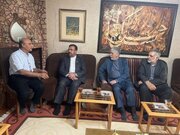 دیدار وزیر فرهنگ با خوشنویس شیرازی؛ حمایت از انتشار آثار حافظ‌محور کریم‌پور