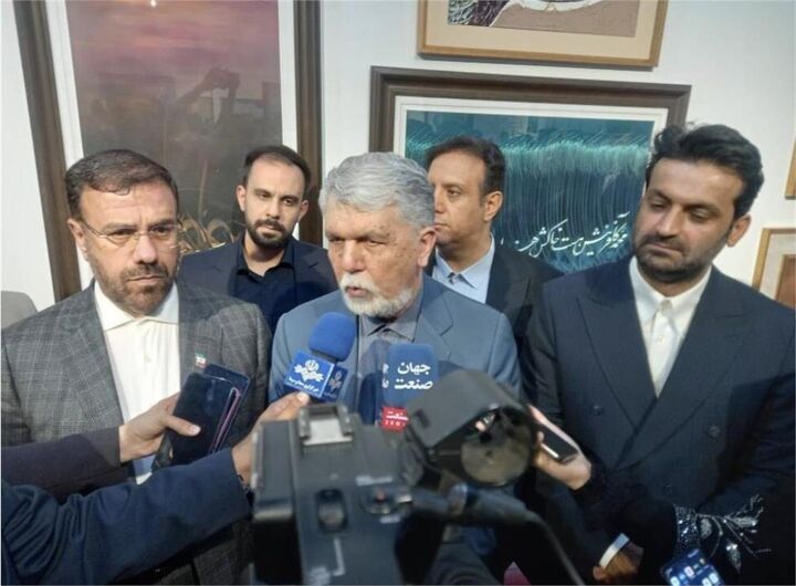 وزیر فرهنگ: اقتصاد هنر می‌تواند به انتقال هویت فرهنگی ایران در عرصه جهانی کمک کند