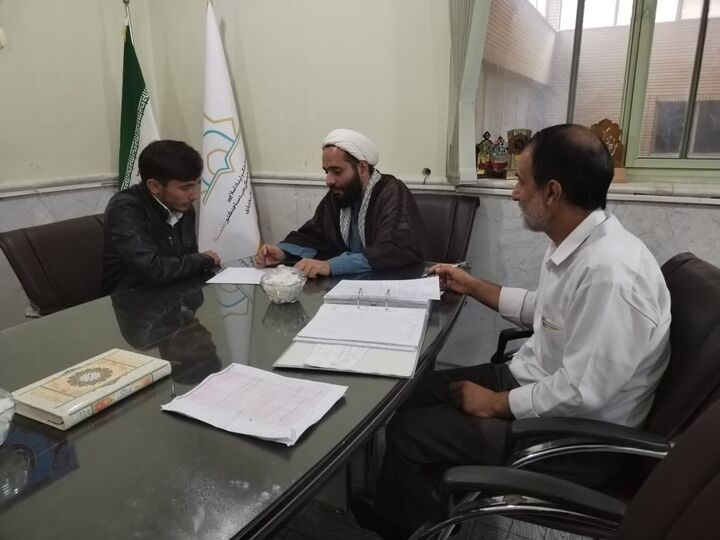 بررسی مشکلات کانون‌های فرهنگی هنری مساجد شهرستان بن در نشست شورای اداری ستاد استان