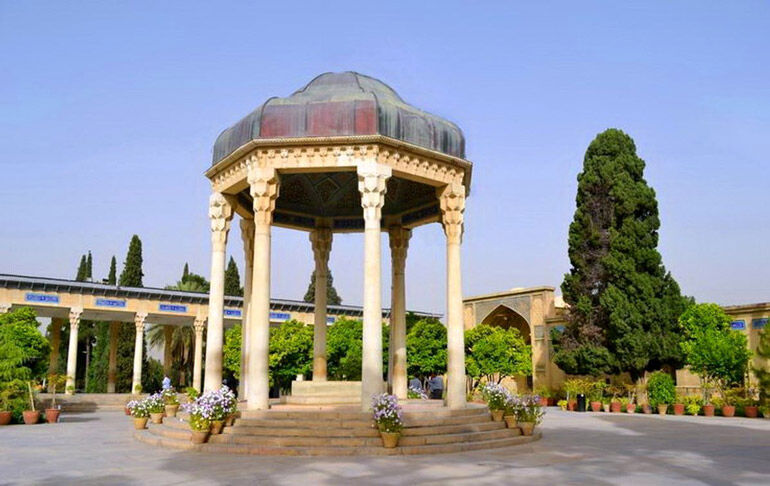 راز ماندگاری غزل‌های شاعر شیرازی