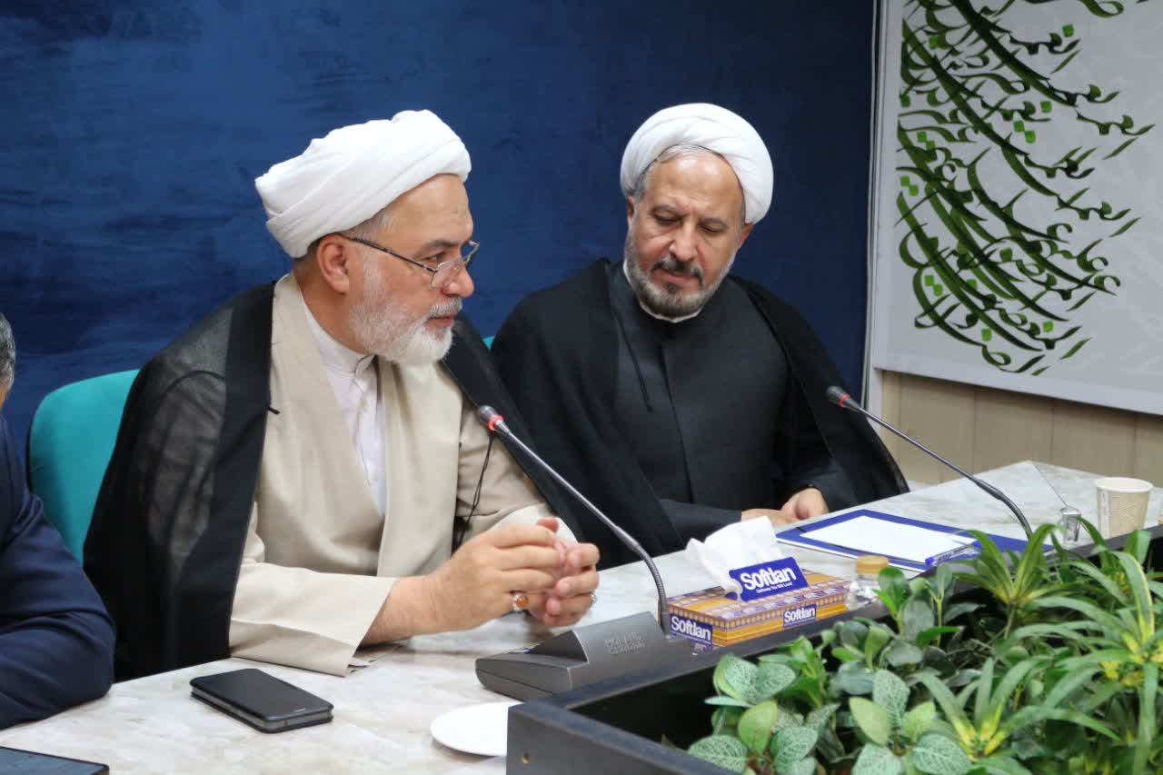 کانونهای مساجد باید خاستگاه هنرمندان دینی باشند/ قرآن در مناطق محروم تأمین شود