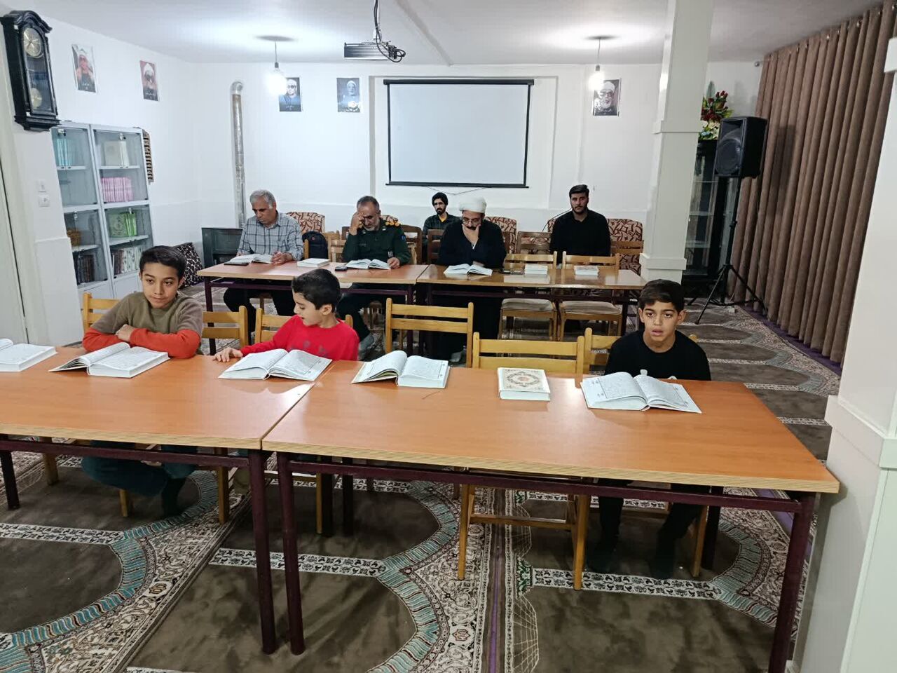 قرآن کریم نقشه راه حقیقی زندگی و منبع اصلی هدایت انسان‌هاست