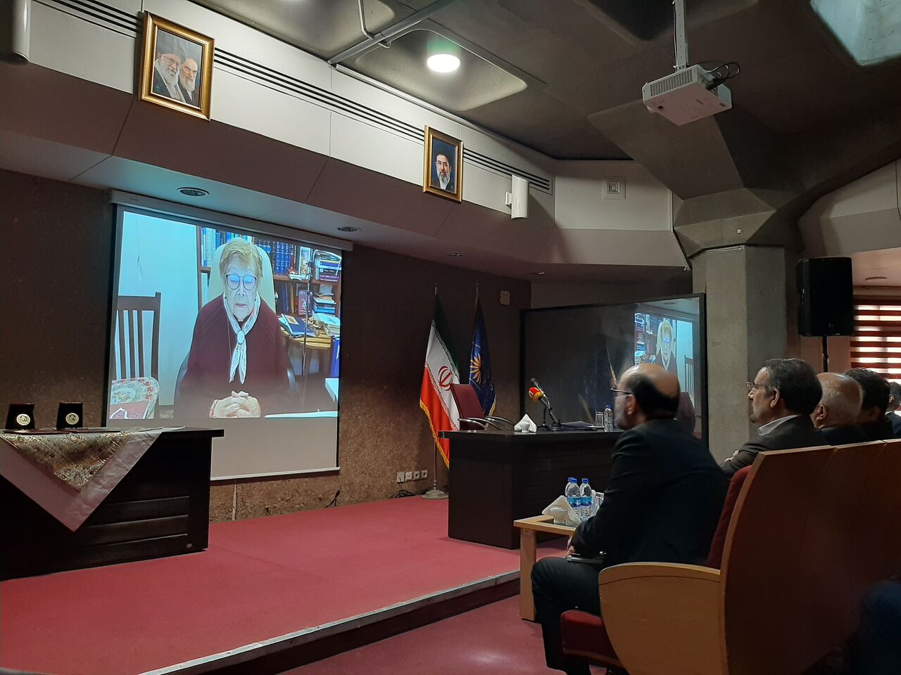 امیرخانی: حافظ ایرانی‌ترین شاعر ایران است