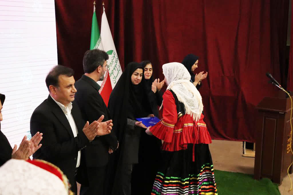 آیین پایانی هفته کودک در رشت/ از دیار باران تا فردای ایران