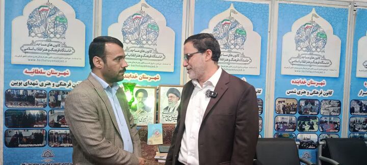 فضای مجازی و افزایش قیمت کتاب از موانع ترویج کتابخوانی است