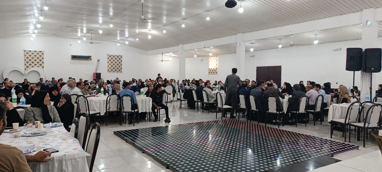 فرزندان قرآنی نابینا نباید کنج‌خانه باشند