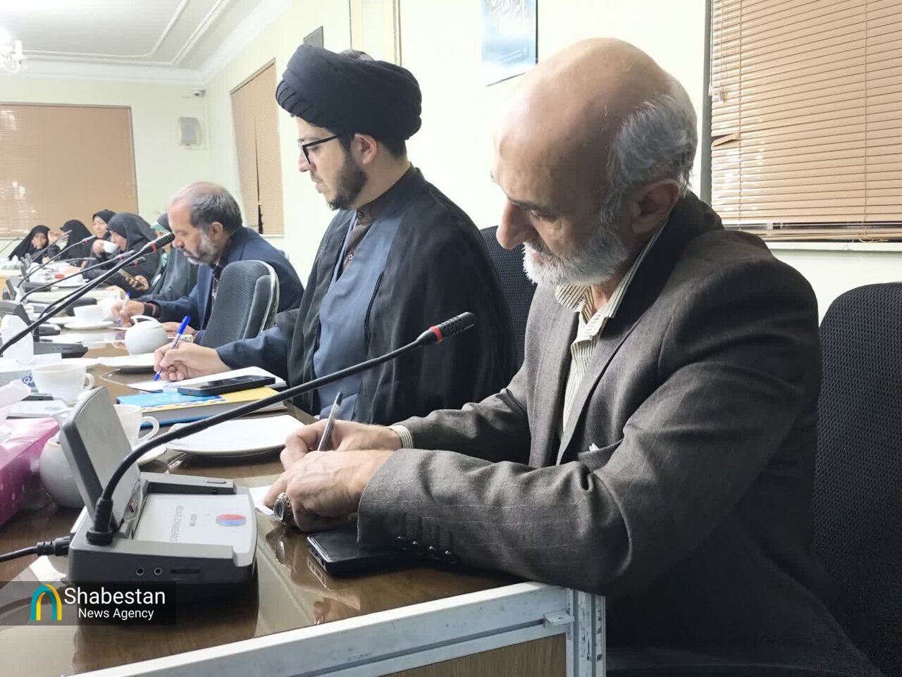 طرح مطالبات جامعه قرآنی مشهد| فعالیت ۲۰۰ موسسه قرآنی در خراسان رضوی