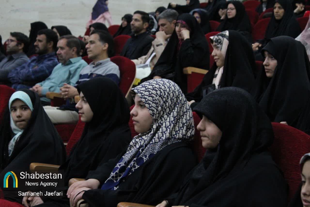 حفظ سالانه بیش از ۳۸ هزار صفحه قرآن در کانون قرآتی برهان مشهد؛ رونمایی از طرحهای سهساله و پنجساله حفظ