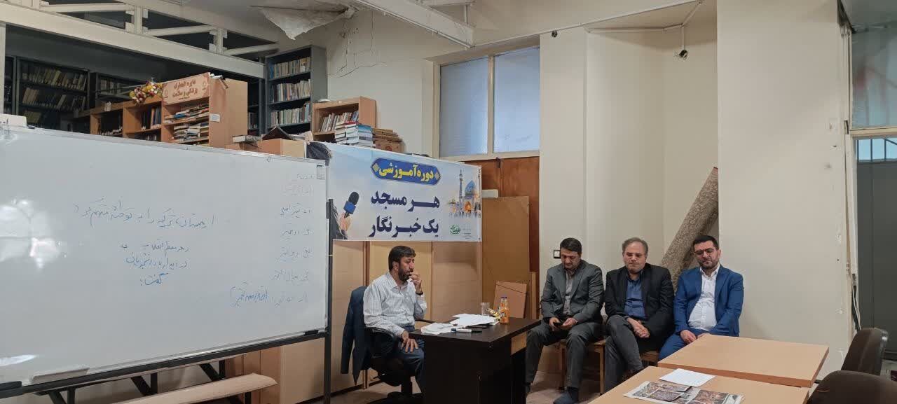 گاهنامه «شبستانِ محله» به همت بچه‌های مسجد تولید شود