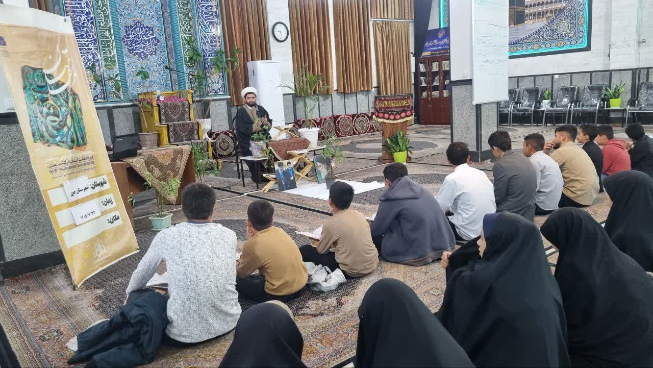 رقابت ۱۵ تیم در قالب مسابقات قرآنی «مدهامّتان» در خوی آغاز شد