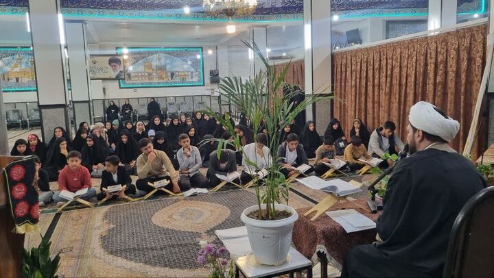 رقابت ۱۵ تیم در قالب مسابقات قرآنی «مدهامّتان» در خوی آغاز شد