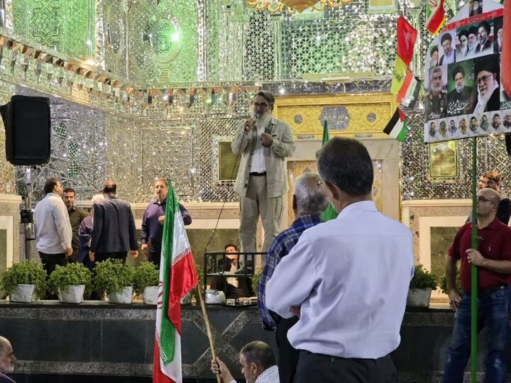 تبیین نقش ملت ایران و ویژگی‌های رهبری در اجتماع مردمی آران و بیدگل
