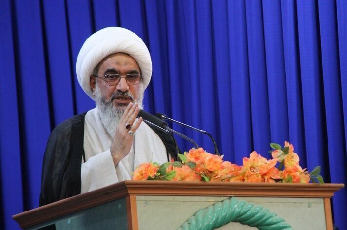 امام جمعه بوشهر خواستار راه‌اندازی بازارهای محله‌ای عرضه مستقیم کالا شد