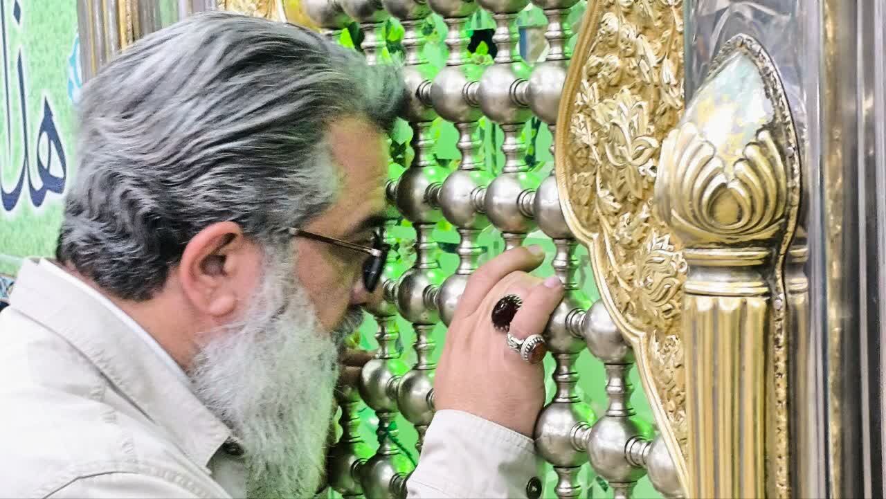 تبیین نقش ملت ایران و ویژگیهای رهبری در اجتماع مردمی آران و بیدگل