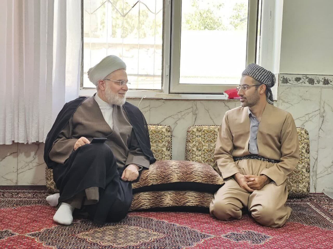 تقویت تعامل با علمای اهلسنت؛ محور دیدار نماینده ولیفقیه در کردستان