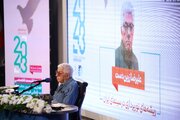 اگر می‌خواهید درباره مولانا فیلم بسازید، ۱۰ سال پژوهش کنید