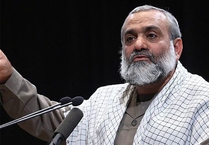 ایستادگی ملت ایران دشمن را به بن‌بست کشانده است / آمریکا توان رویارویی در زمین و دریا را ندارد