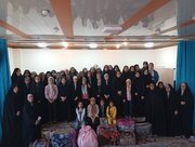 دورهمی «دوستانه و دخترانه» کانون فرهنگی امام زمان(عج) در آران و بیدگل برگزار شد