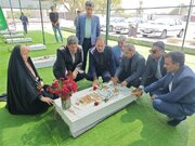 ادای احترام معاون وزیر ارشاد به مقام شامخ شهدای دانش‌آموز مدرسه شجره‌طیبه میناب