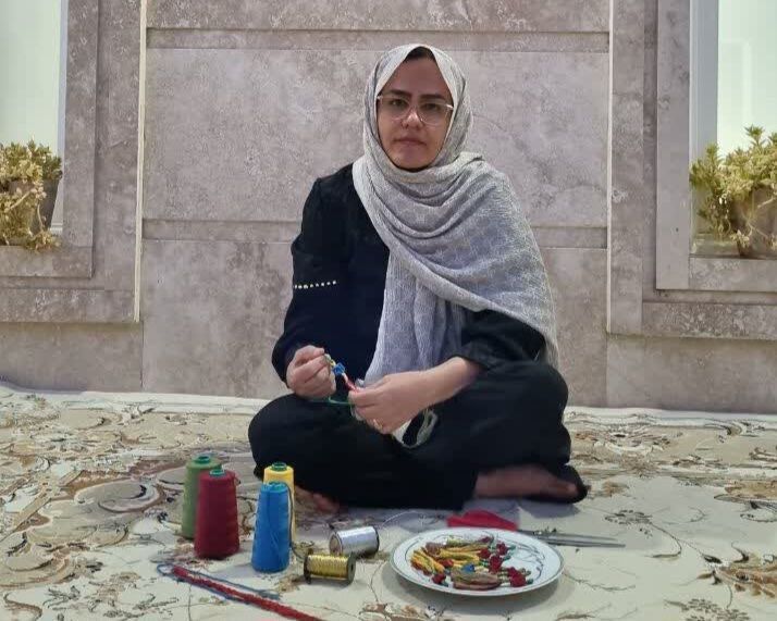 «گره شمسک» گره‌گشای اشتغال بانوان شد/ احیای میراث مادربزرگ‌ها در سه‌قلعه