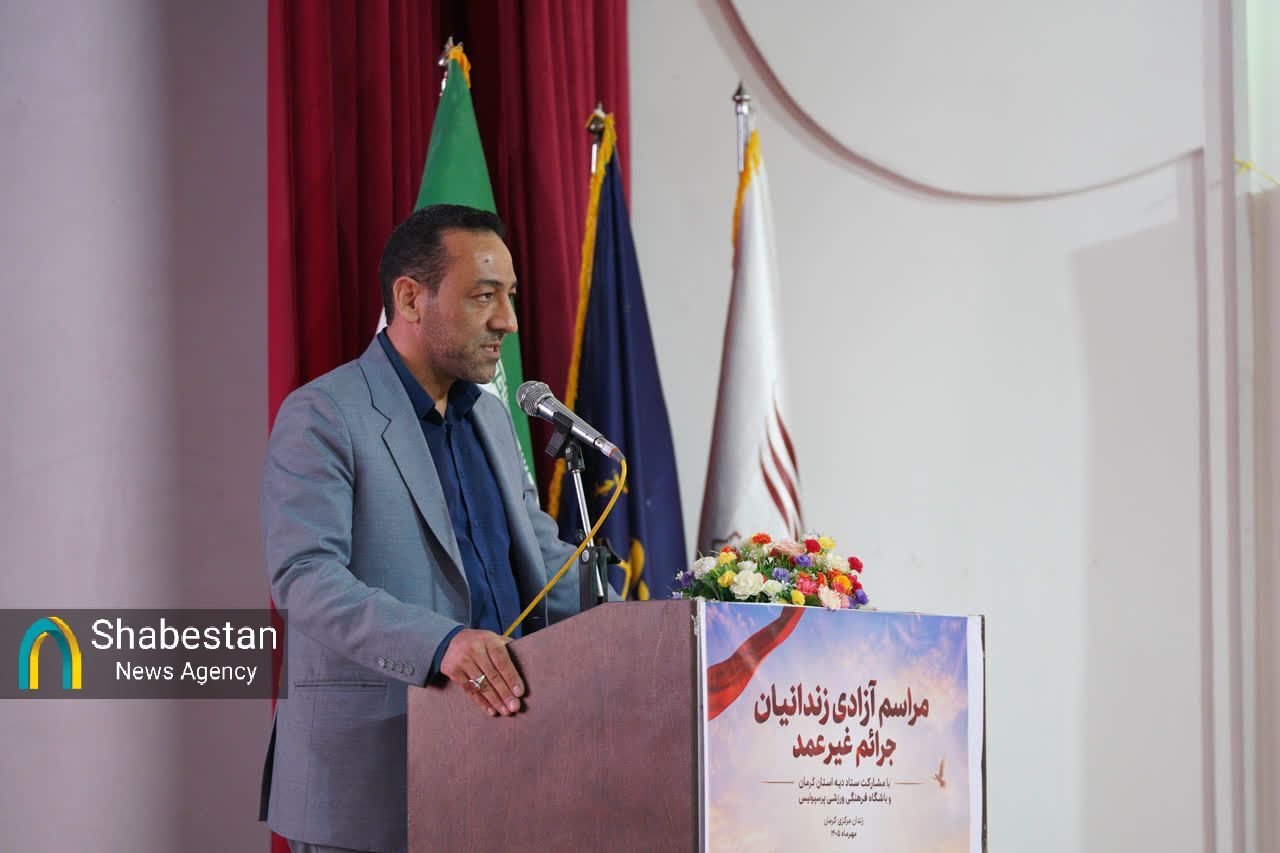 آزادی ۱۰ نفر زندانی جرائم غیرعمد کرمانی با همکاری باشگاه پرسپولیس