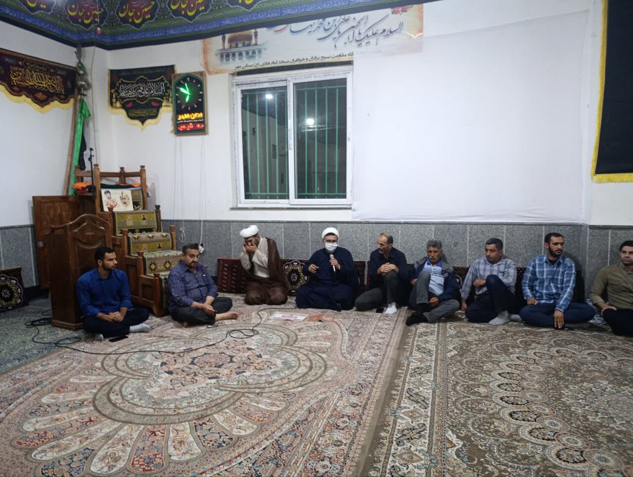 مسجد باید به پایگاه فعال فرهنگی و اجتماعی محله تبدیل شود