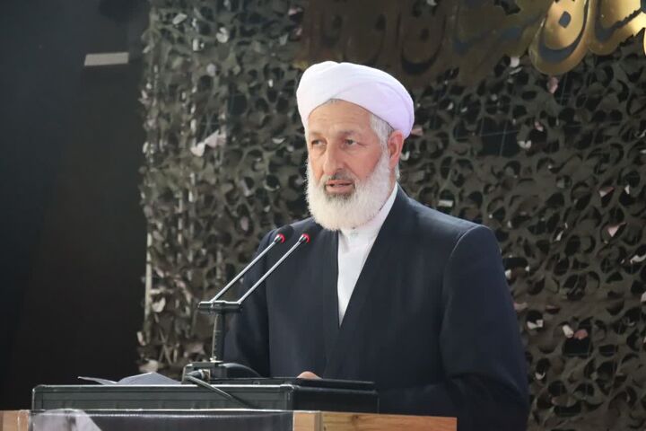حفظ وحدت شیعه و سنی وظیفه مشترک در پاسداری از آرمان‌های شهداست